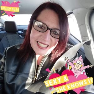 Meet your Posher, April